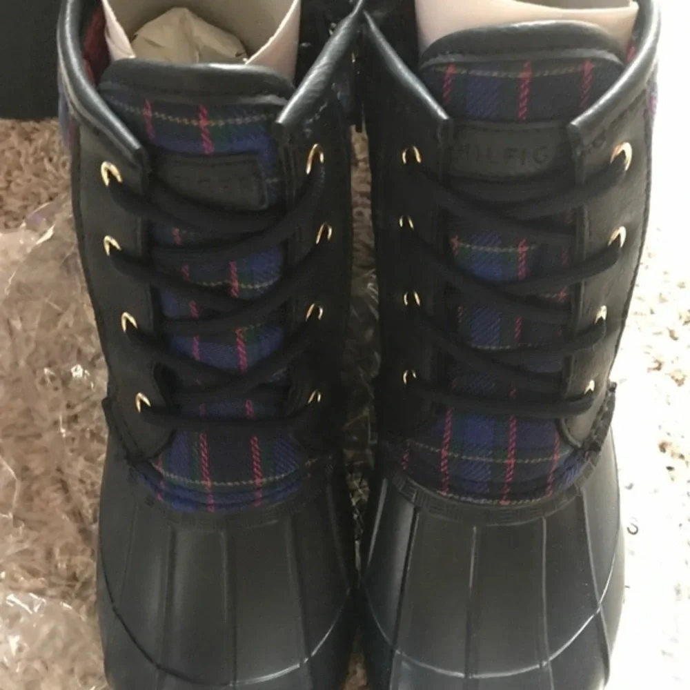 Tommy Hilfiger nwb tommy